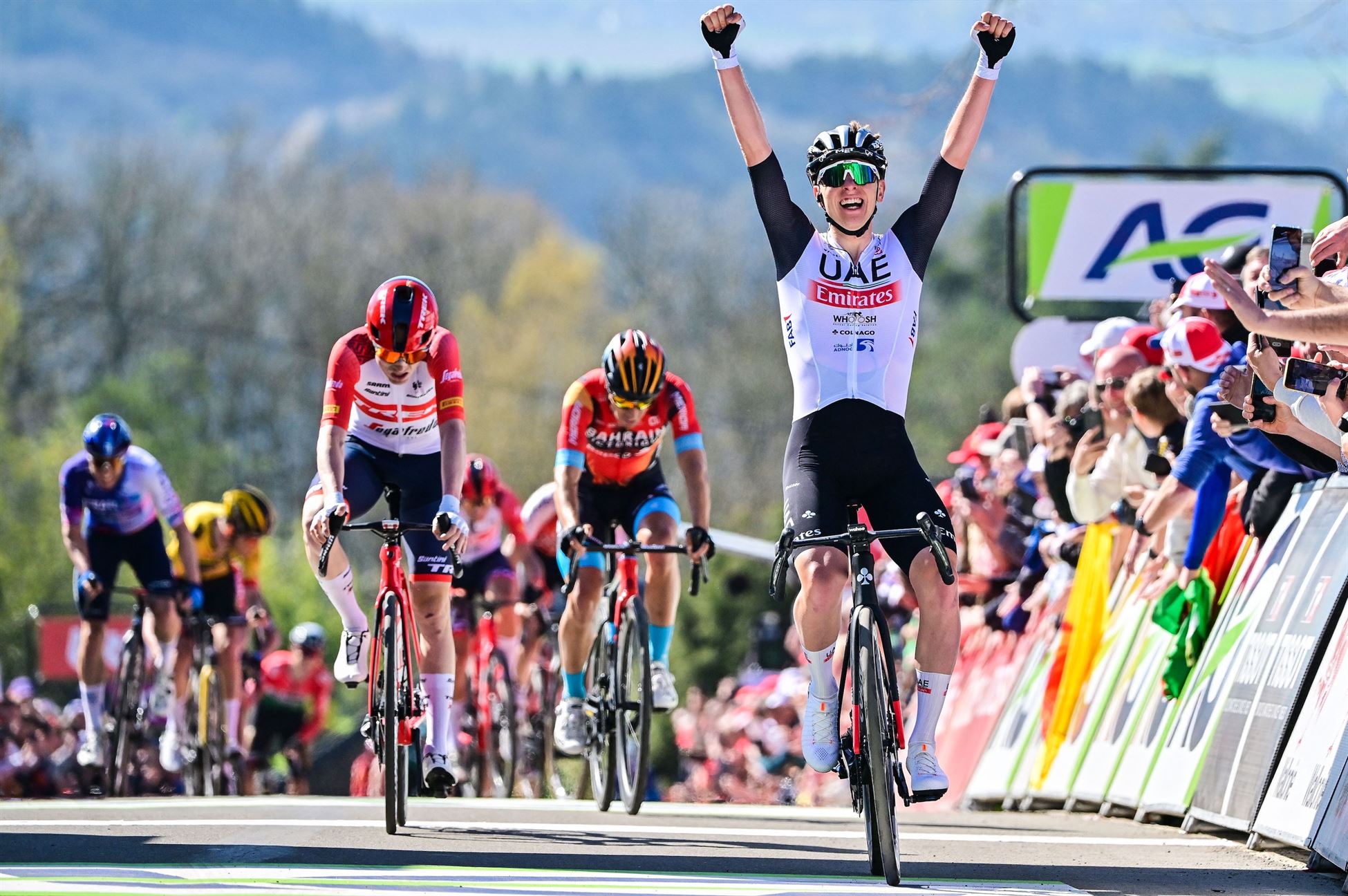 Who can stop Tadej Poga&#269;ar? Victory at La Fl&egrave;che Wallonne one more step on the road to Ardennes triple